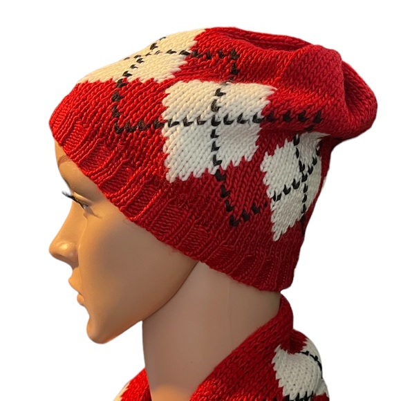 New York & Company Beanie Hat and Matching Scarf 2pc set, Red White Black | OS - Picture 10 of 13
